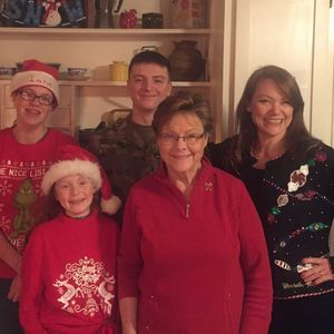 Meet your Posher, Jennifer